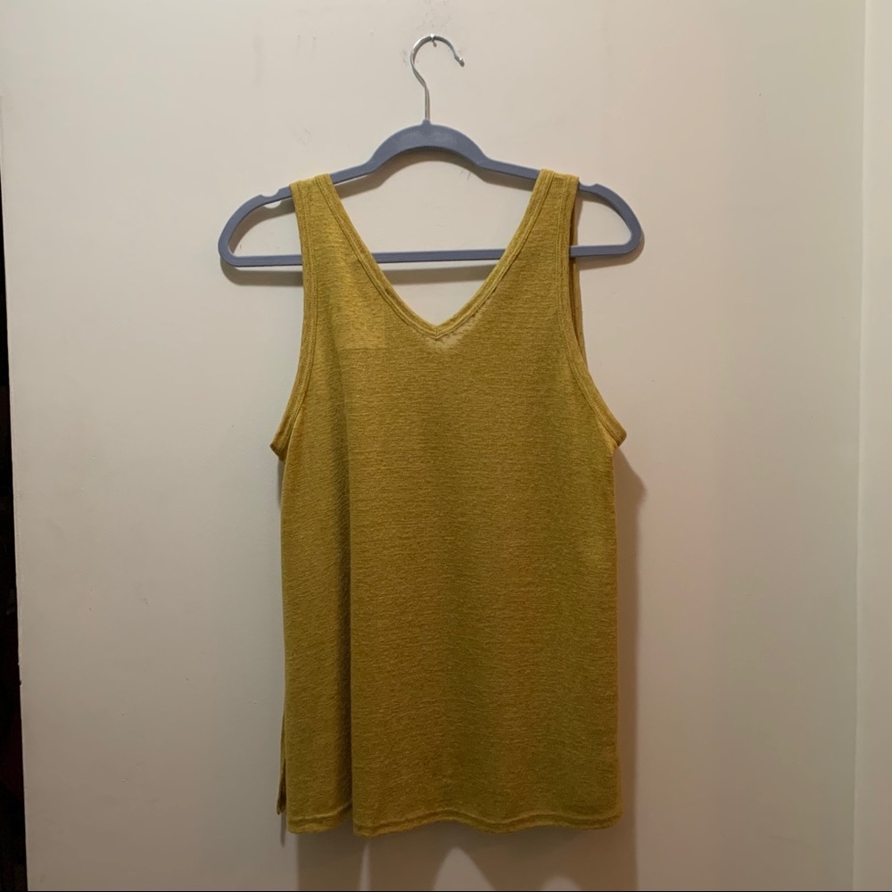 Hopely mustard yellow tank side slits medium NWT - Picture 5 of 7